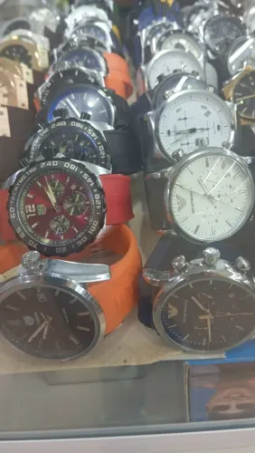 Relógios pulseiras siliconadas da da Rolex entre outros modelos