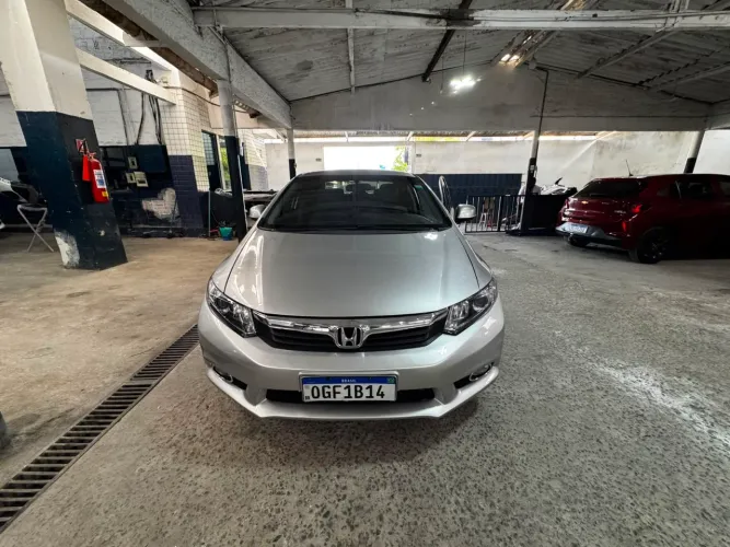 Honda Civic Sedan LXS 1.8/1.8 Flex 16V Aut. 4P 2014