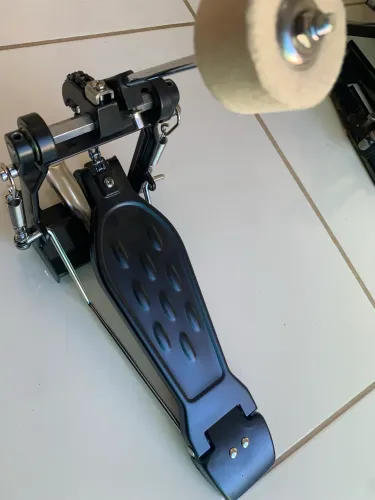Pedal de Bumbo Simples - Preto (novo) premium
