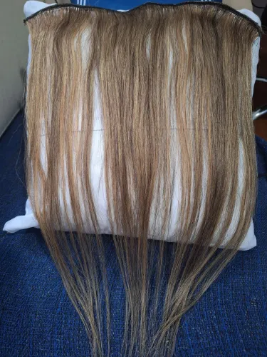 Cabelo humano com mecha liso loiro escuro