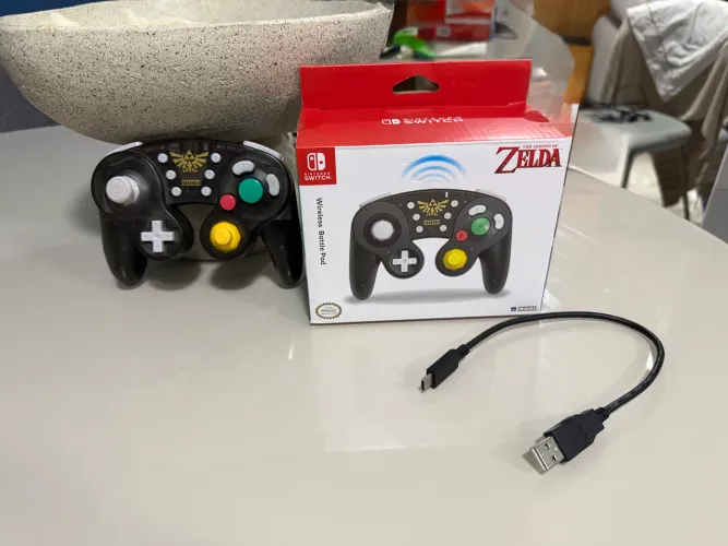 Controle Gamecube HORI de Zelda para Switch 1 e 2 