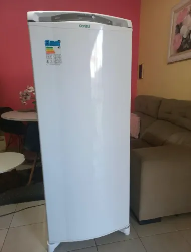 Geladeira Consul facilite Frost Free! Seminova