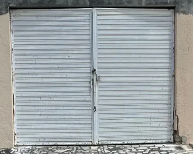 Vendo portão em ferro reforçado