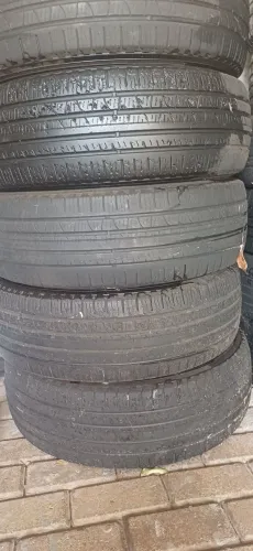 Pneu pirrelli 225 /70 /r16