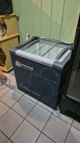 Freezer horizontal Metalfrio NF20 185 Litros menos de 6 meses de uso, em excelente estado