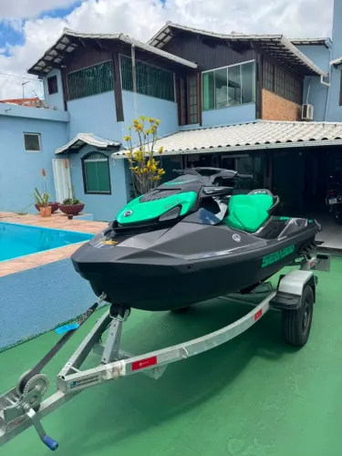 JET SKI SEA DOO 2026 + CARRETINHA