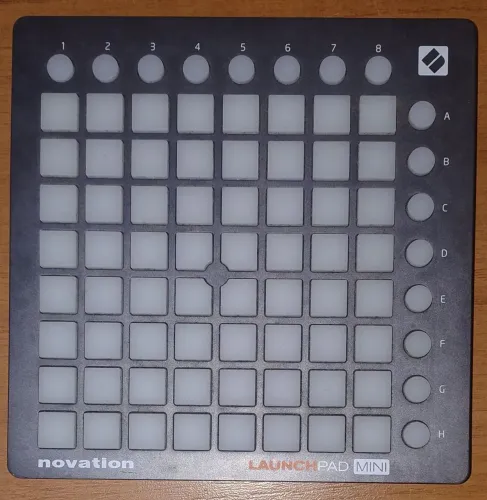 Launchpad MK2 Novation (OFERTA!) - Controlador Pad mini para DJ, Novo, Quase nunca usado