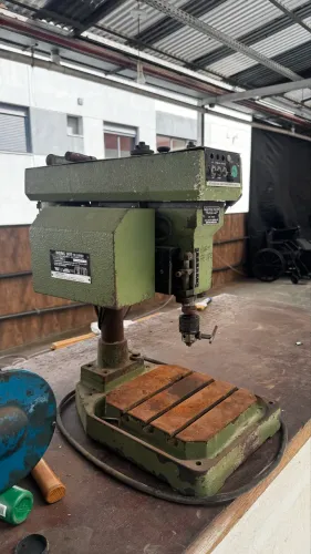 Rosqueadeira/Furadeira Industrial Dauer DM