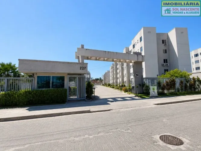 Apartamento com 2 dormitórios para alugar, 42 m² por R$ 1.521,03/mês - Barroso - Fortaleza