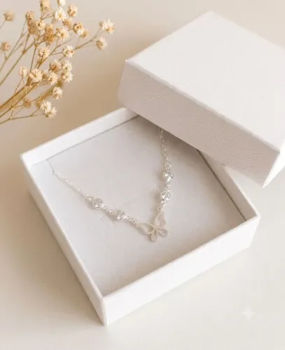 Colar borboleta em Colar borboleta em prata 925 - Elegância e delicadeza