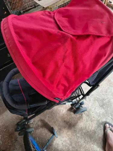 Carrinho de bebê usado em bom estado 