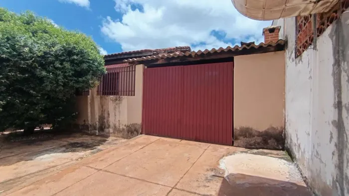 Casa com 3 quartos à Venda, Conjunto Aero Rancho - Campo Grande