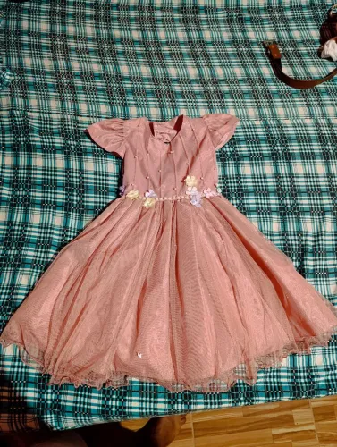 Vendo vestido para criança de 2 a 3 anos