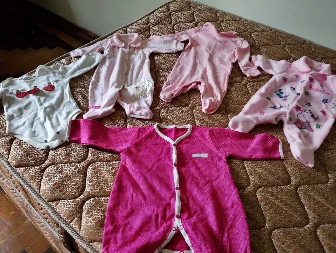 Roupas Bebê Menina RN P Lote com 5 Peças Ótimo Estado
