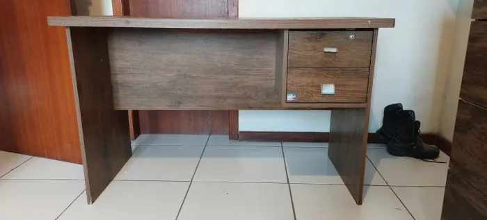Mesa para computador (Escrivaninha)