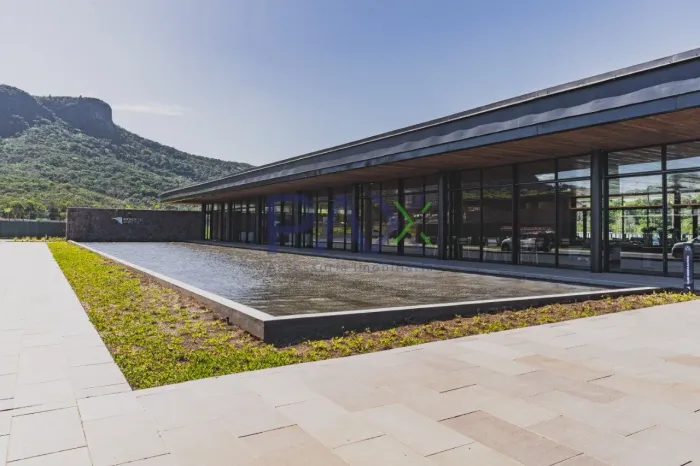 Lote de 383m² à venda no Condomínio Reserva da Pedra