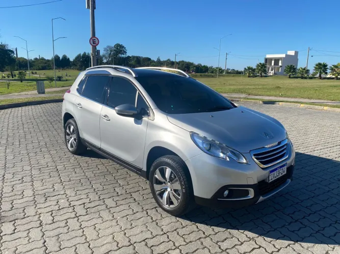 Peugeot 2008 Griffe 1.6 Flex 16V 5P Mec. 2017