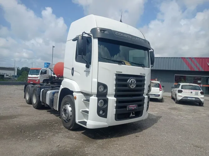 Volkswagen 25.420 Constellation 6x2 2p (Diesel)(E5) 2021/2022 Vamos Seminovos Recife
