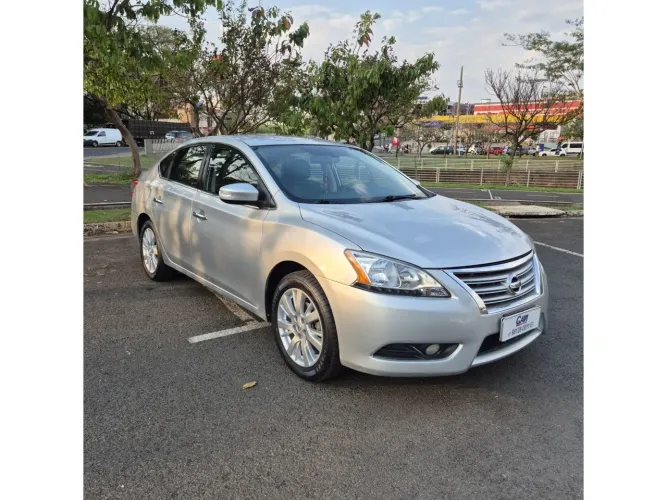 Nissan Sentra SL 2.0 Flexstart 16V Aut. 2015