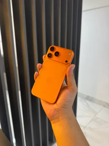 XR NA CARCAÇA DO 17 PRO