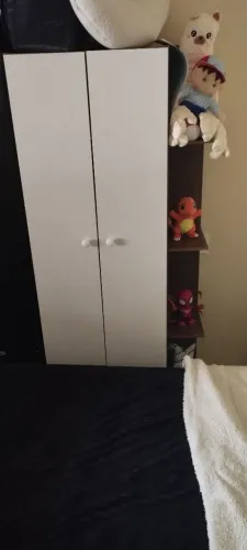 Guarda roupa e berço