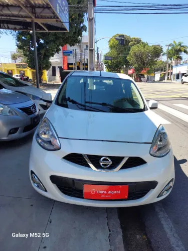 Nissan March 1.0 12V Flex 5P 2016