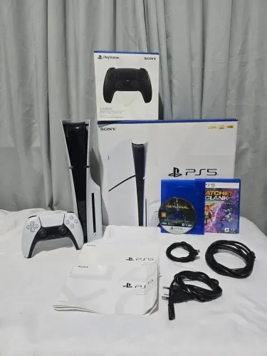 Ps5 Slim 1TB Midia fisica 2 controles e jogos (Castanhal)