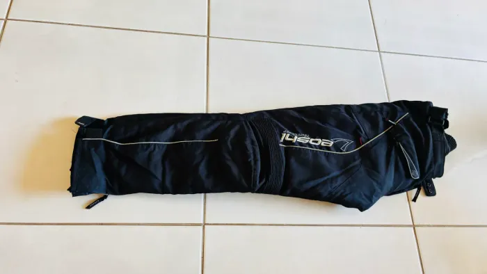 Calça para motociclista