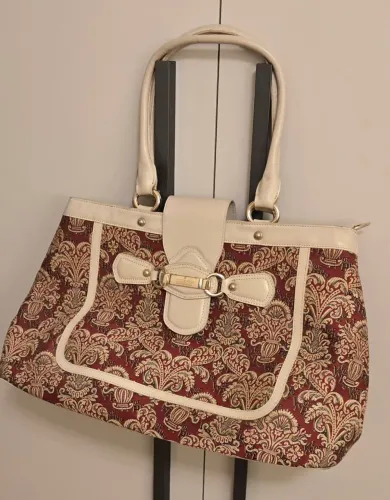 Linda bolsa Victor Hugo original peça exclusiva nunca usada