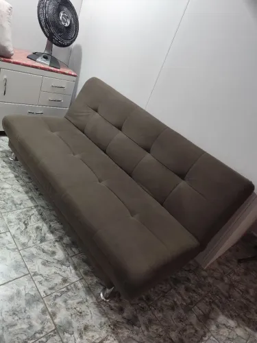 Vende se um sofá cama