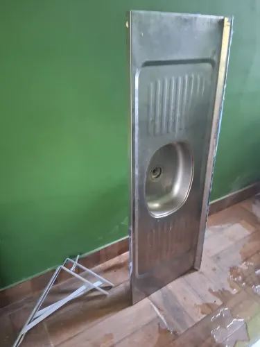 Vendo pia com bancada inox - Grande
