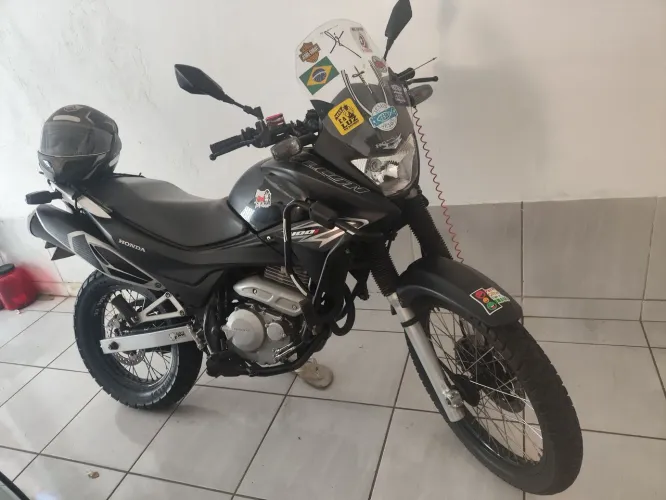 Falcon injetada 400i