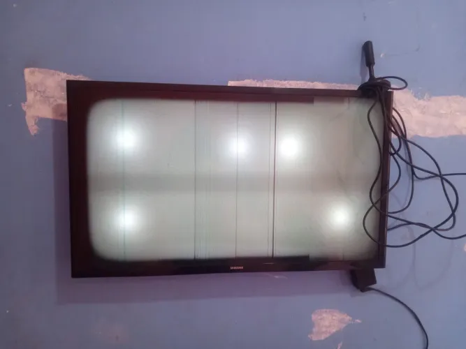 Tv Samsung 32 polegadas com defeito