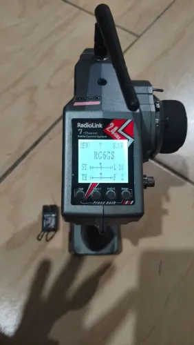 RC Automodelo Rádio Link 7 canis com bateria 