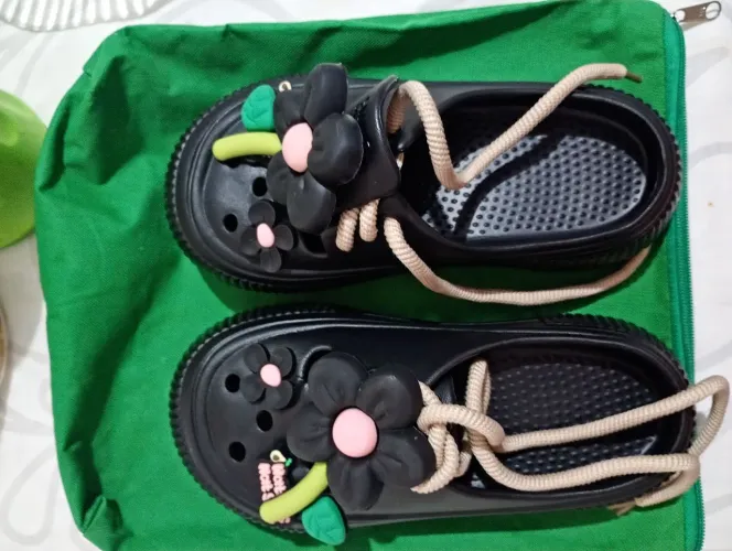 Crocs