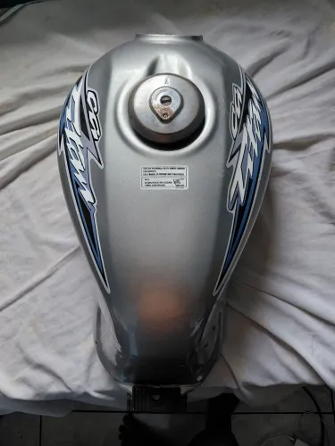 Tanque combustível da CG titan 125 ,2003 todo bom 