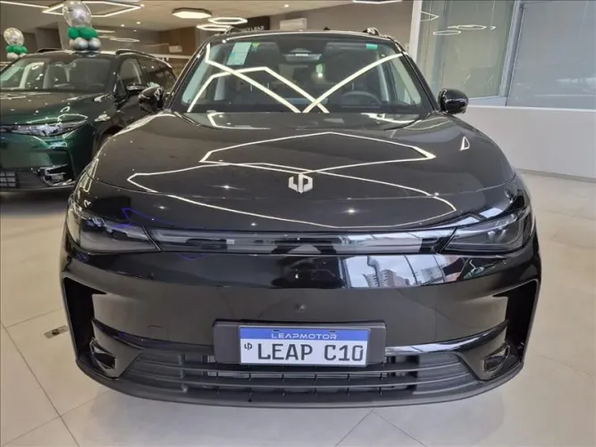 Leapmotor C10 REEV (Híbrido) 2026