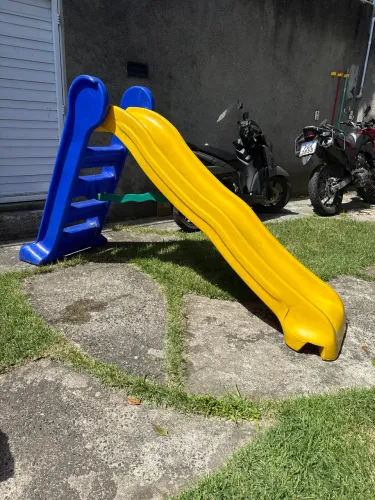 Escorrego infantil - grande 