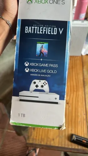 Xbox one S 1 TB com jogo e controle