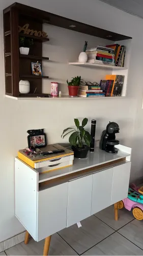 Poltronas - Aparador - Livros