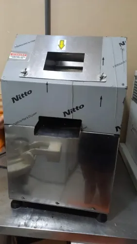 Máquina de caldo de cana, funcionando perfeitamente