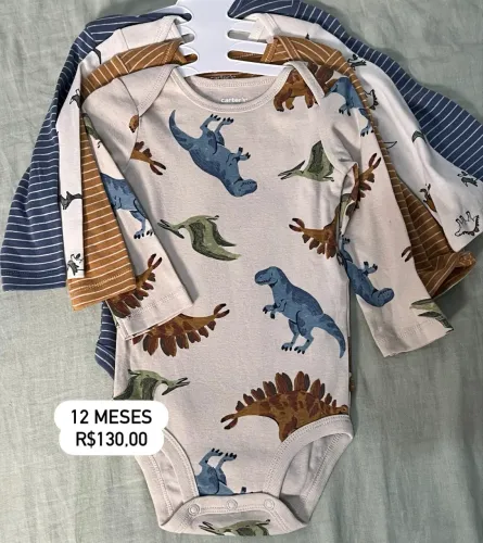 Kit body Carters 12 meses novos