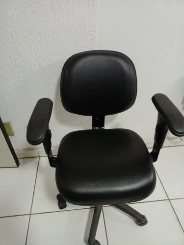 Cadeira de escritório giratória 