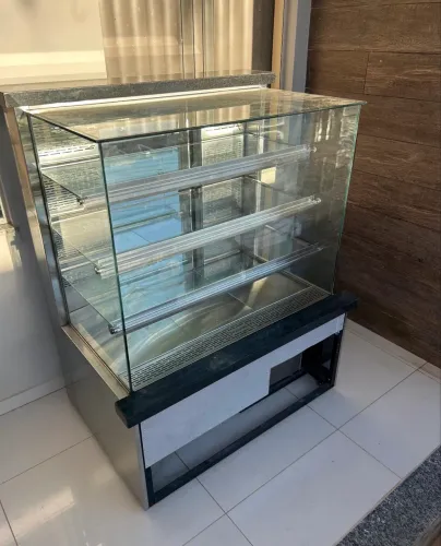 Vitrine refrigerada