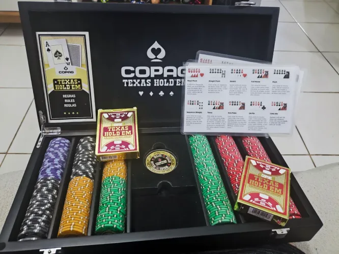 Maleta Texas hold