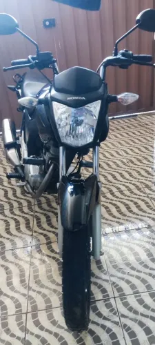 Vendo ou troco mais Barata