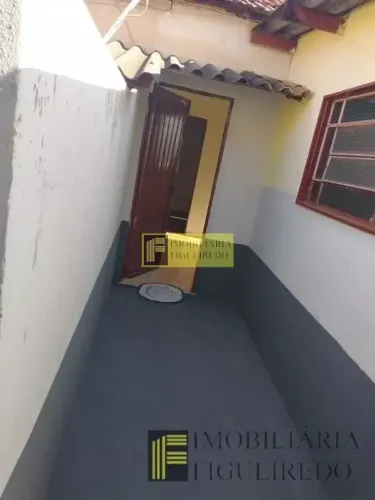 Casa para Locação 1 Quarto e garagem para moto na Vila Santa Isabel.