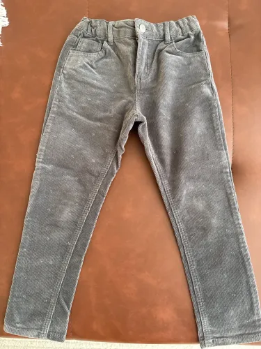 Calça Zara em veludo cotelê cinza escuro tam 4/5