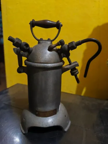 Cafeteira Eterna década 20/30 Watt Pavia