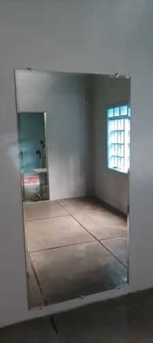 Espelho gigante de sala